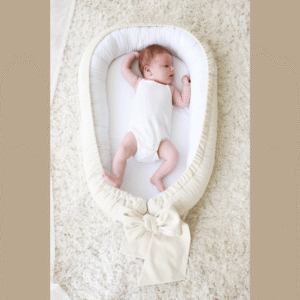 Babynestje fluweel - parelmoer